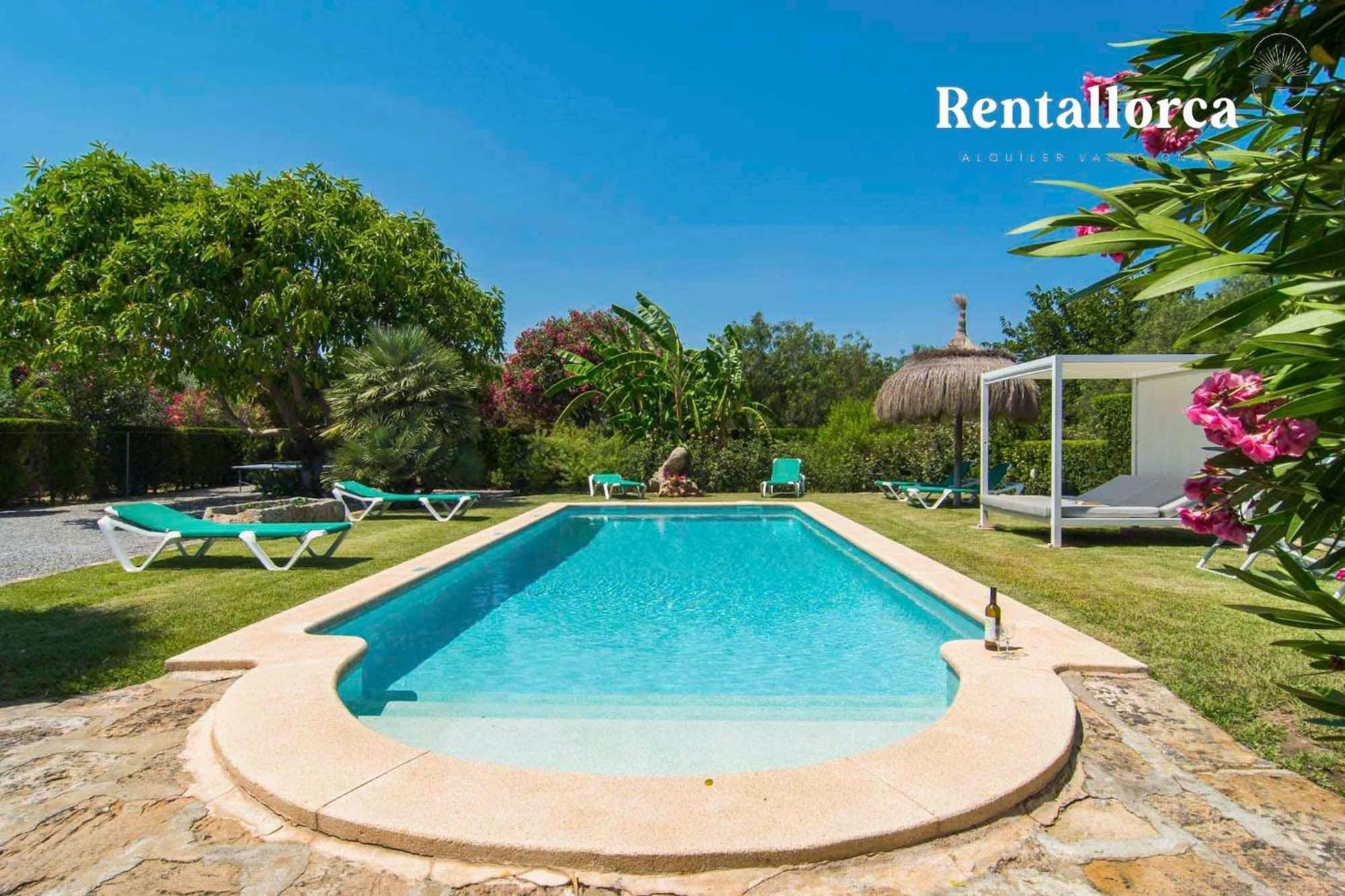 Country house Comteses Petit By Rentallorca